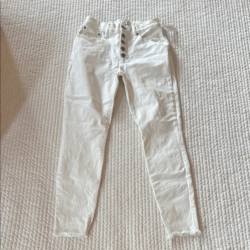 Lucky Brand High Rise White Jeans Relaxed Fit